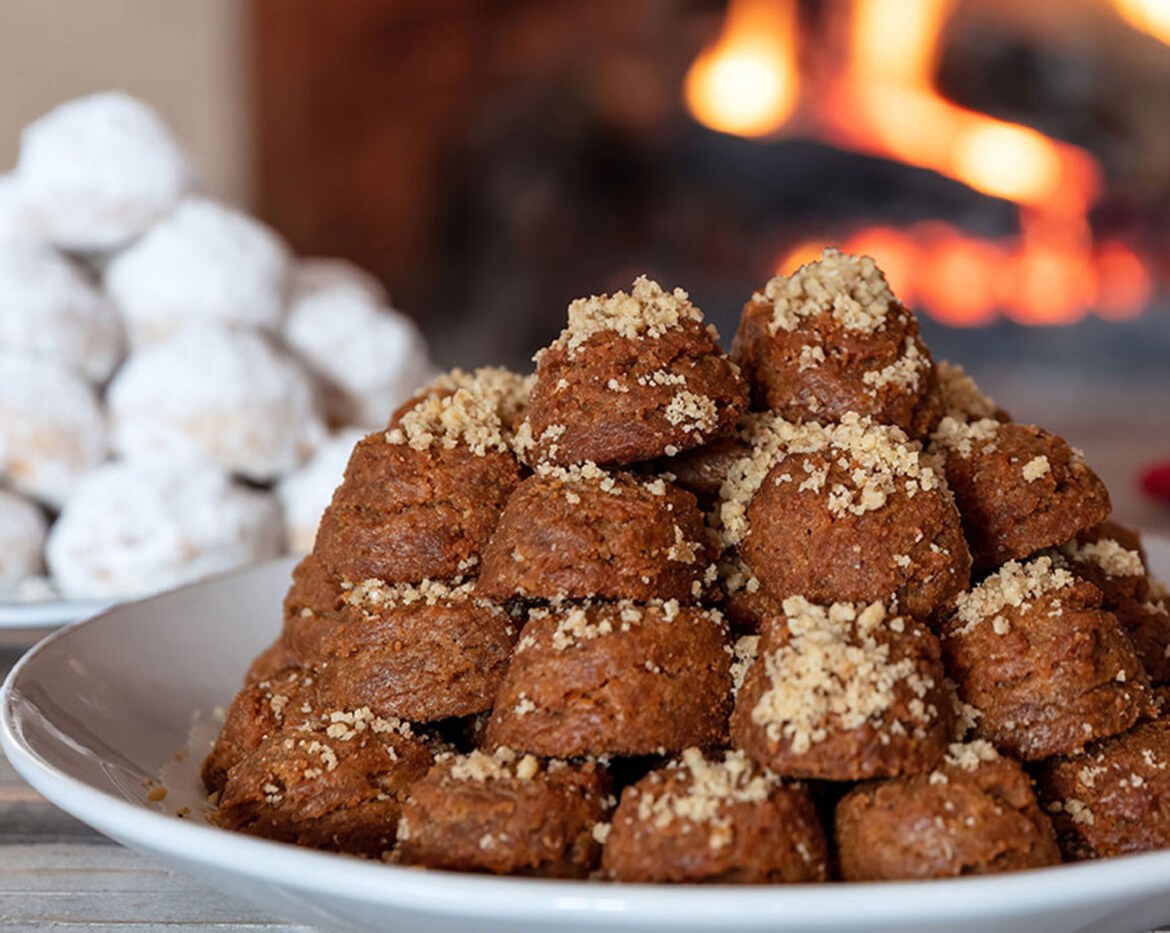 Μελομακάρονα vs Κουραμπιέδες; Δεν μας παχαίνουν οι θερμίδες, αλλά η νοοτροπία μας!