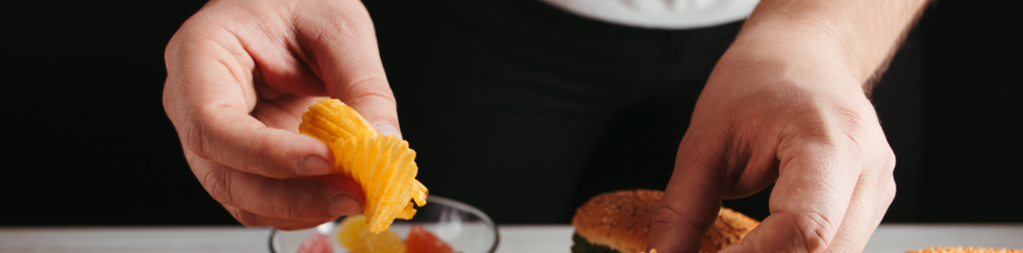 Γιατί δεν φταις που δεν μπορείς να σταματήσεις το φαγητό: Η αλήθεια πίσω από την παρόρμηση